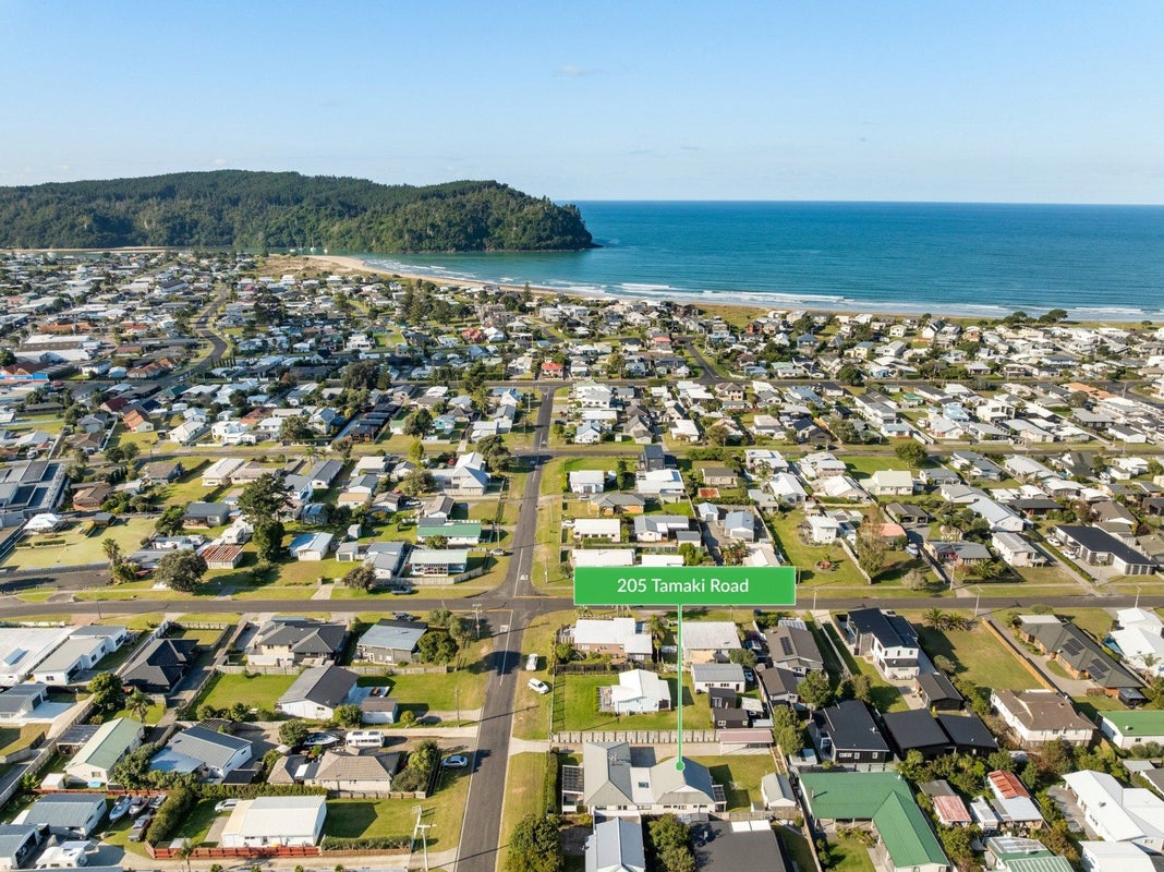 205 Tamaki Road, Whangamata, Whangamata - Carousel 34