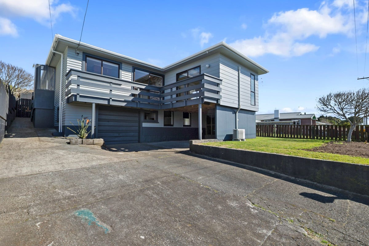 79 Mould Street, Waitara, Waitara - Carousel 1