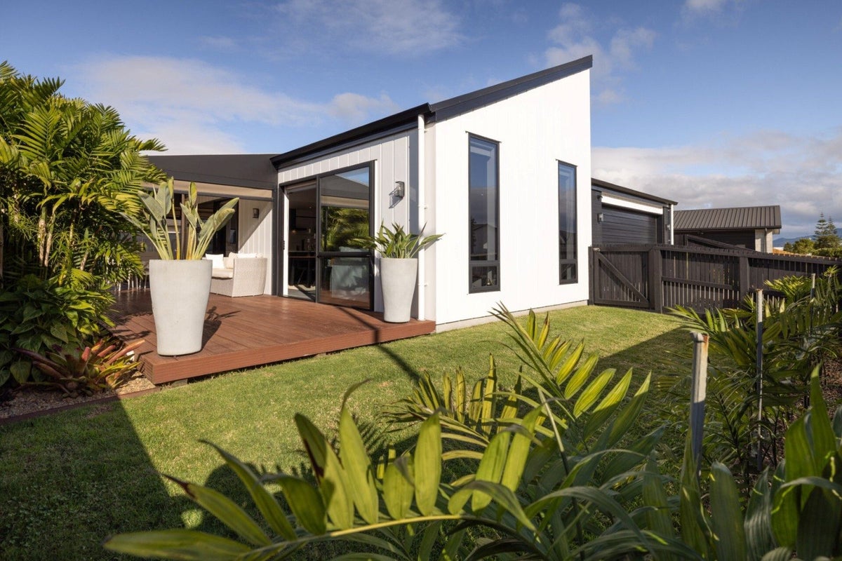 28 Harding Drive, Papamoa Beach, Papamoa - Carousel 23