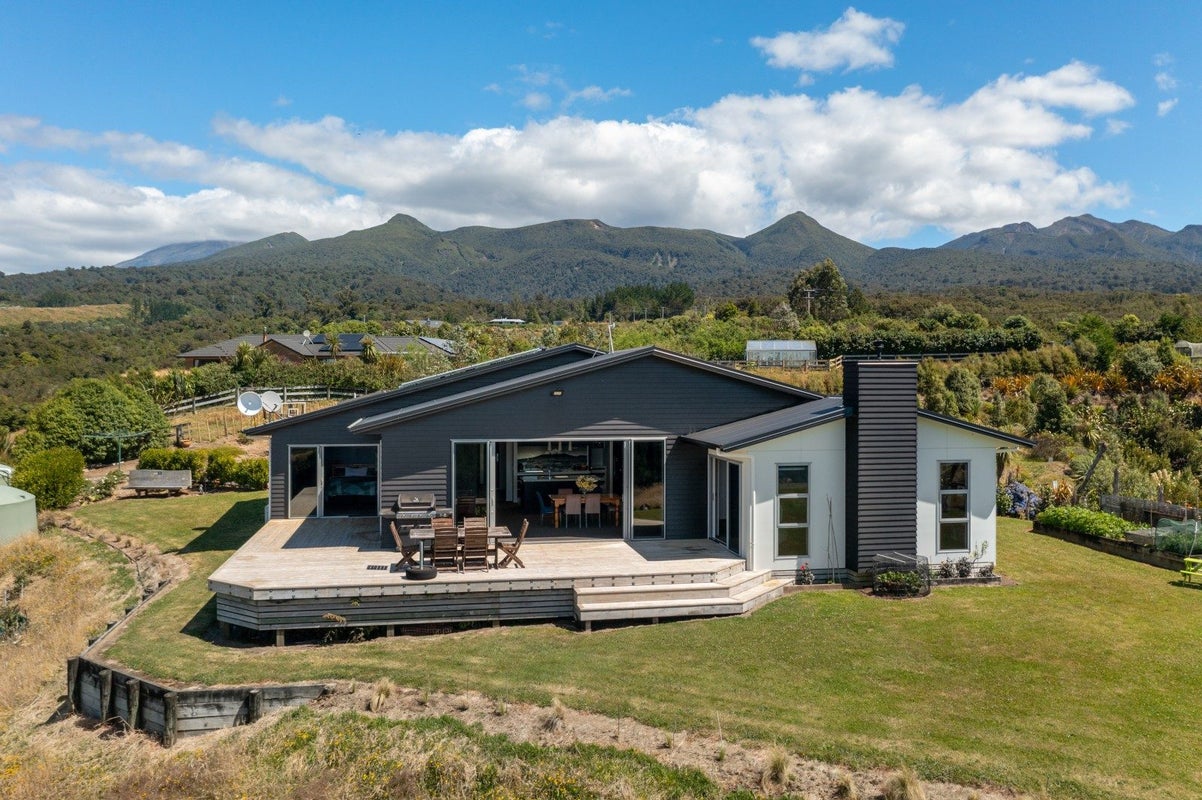 1801 Mangorei Road, Mangorei, New Plymouth - Carousel 1