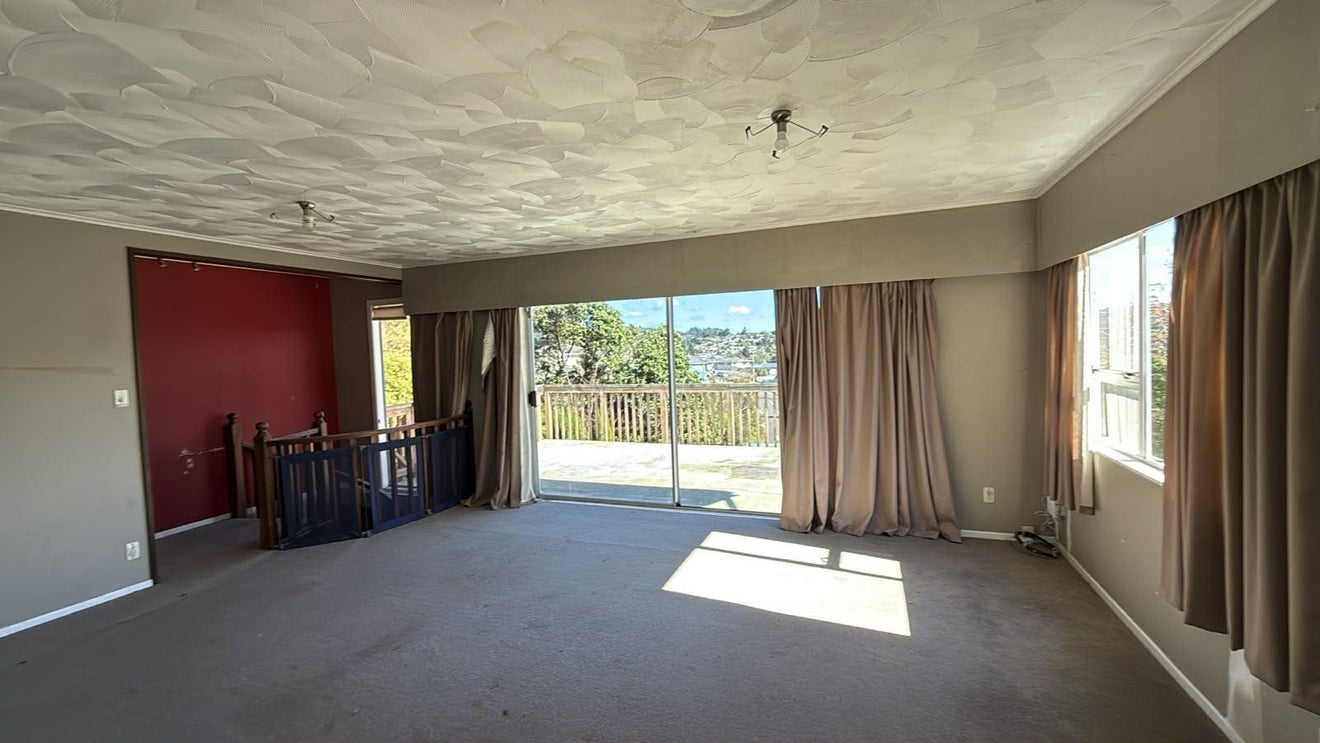 8 Kingsley Street, Stokes Valley, Lower Hutt - Carousel 2