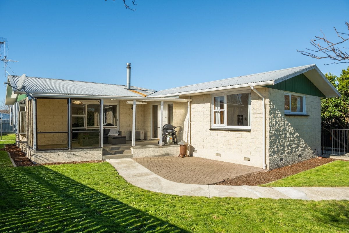10 Lynley Crescent, Blenheim - Carousel 1