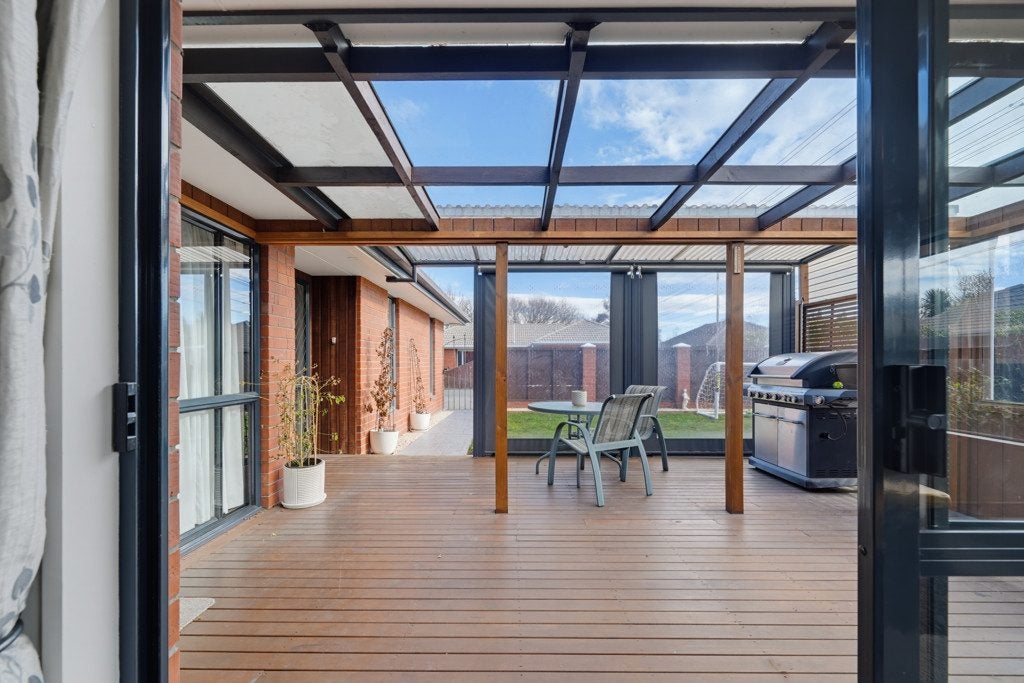 33 Peebles Drive, Hei Hei, Christchurch - Carousel 2