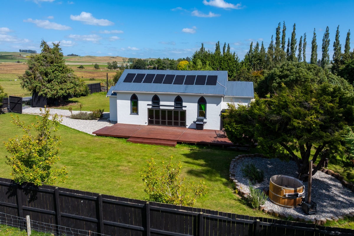 907 Tuapeka Mouth Road, TUAPEKA MOUTH, BALCLUTHA - Carousel 1
