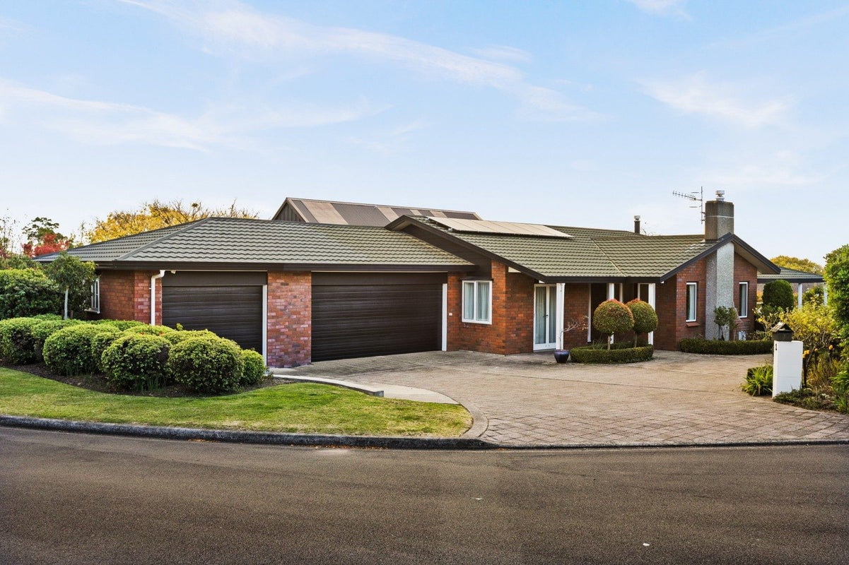 1 Te Puna Place, Havelock North, Havelock North - Carousel 1