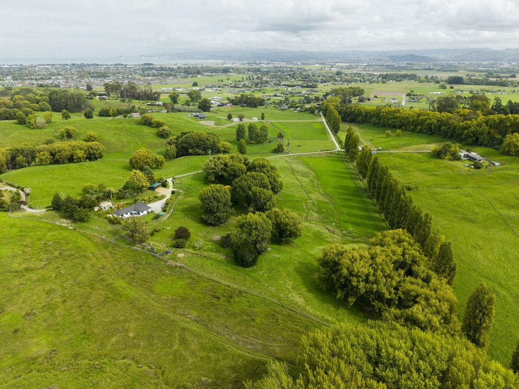 575B Back Ormond Road, Makauri, Gisborne - Carousel 1