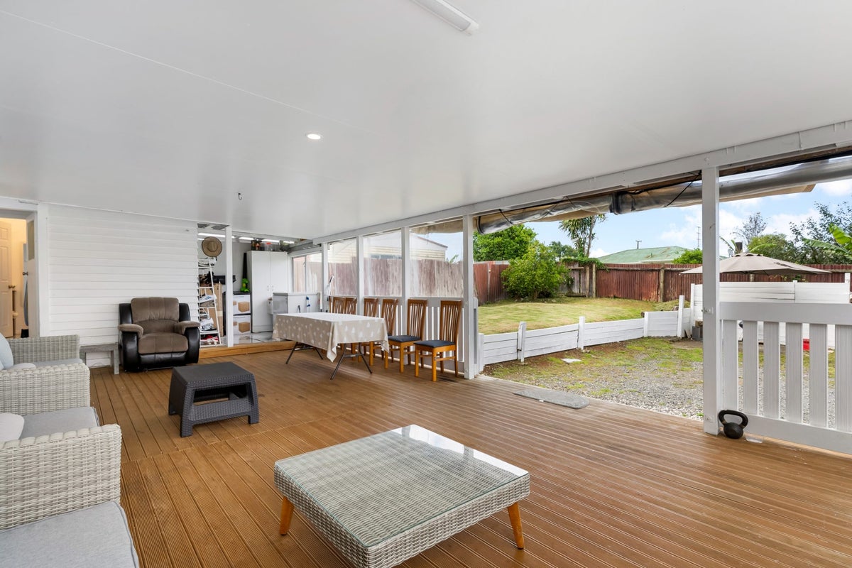 215 Bairds Road, Otara, Auckland - Carousel 1