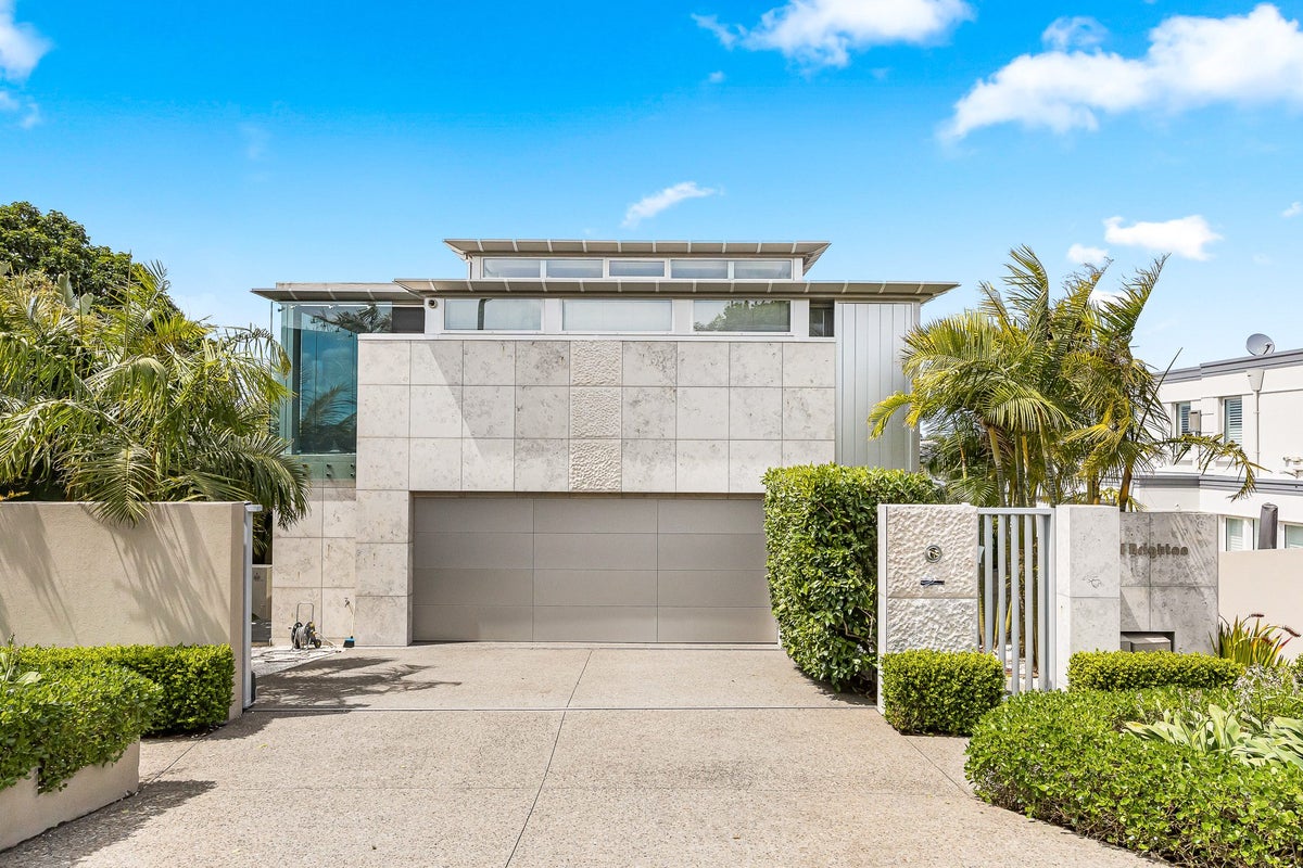 21 Brighton Terrace, Mairangi Bay, Auckland - Carousel 2