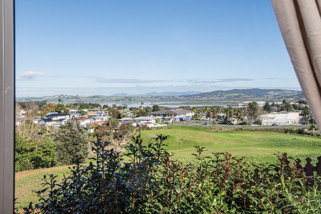 37B Bellbird Avenue, Onerahi, Whangarei - Carousel 2