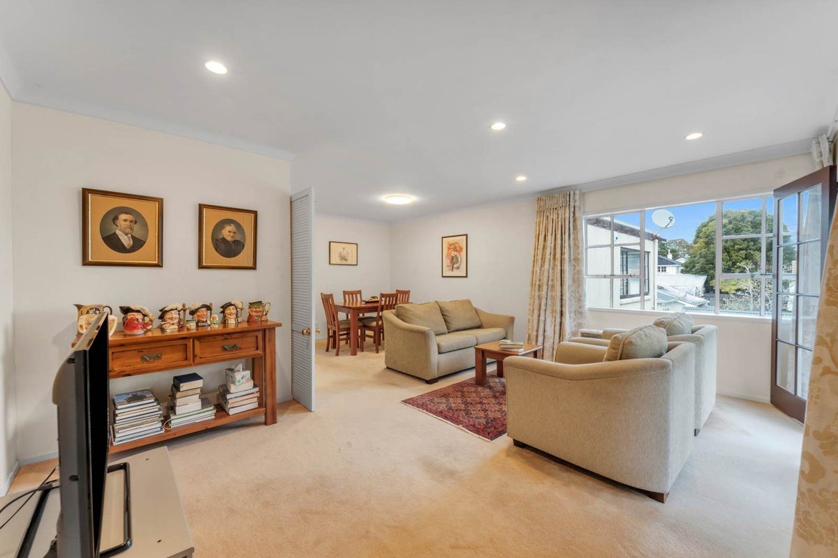 4/2 Brightside Road, Epsom, Auckland - Carousel 2
