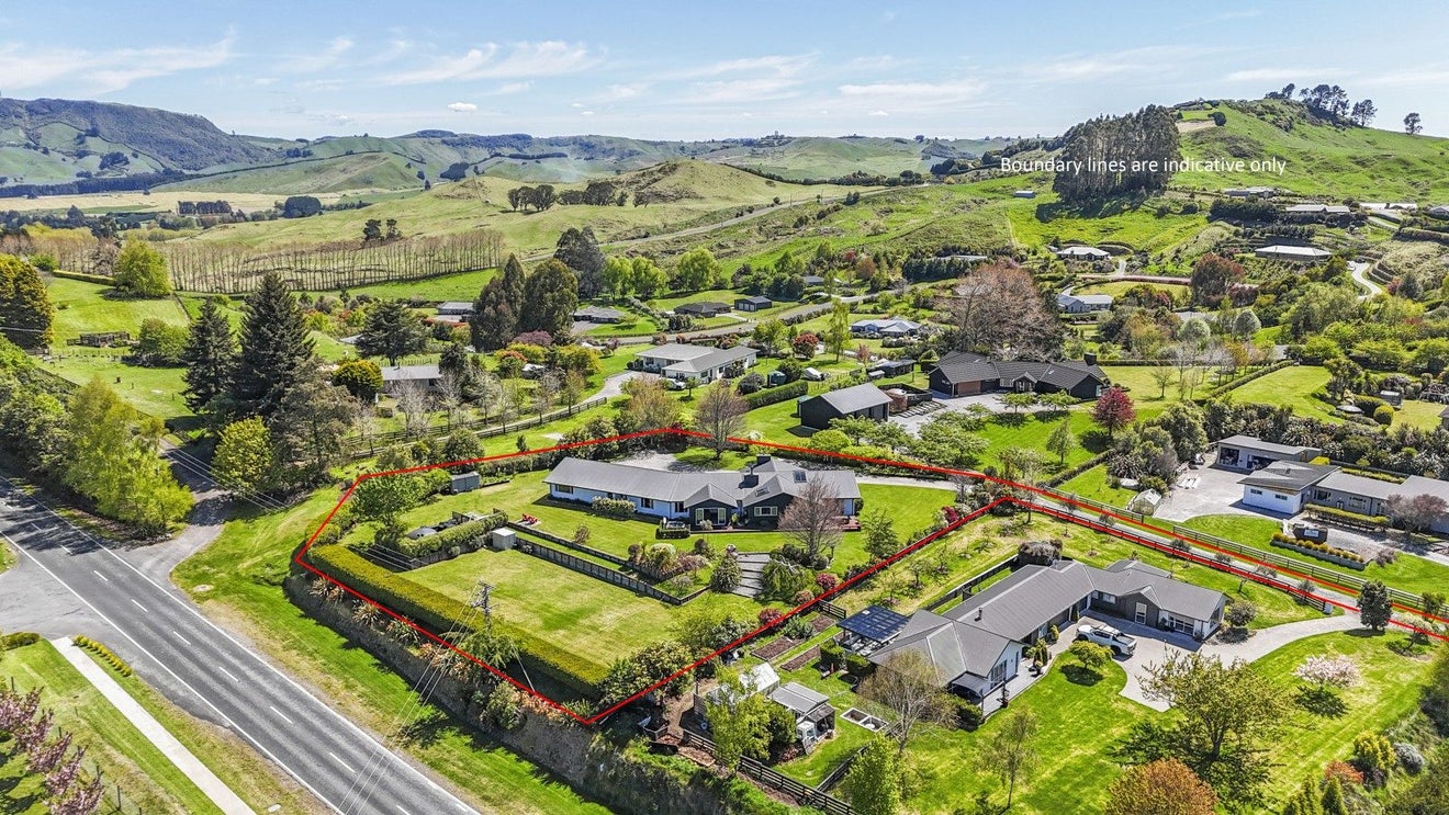 15 Loch Views Road, Acacia Bay, Taupo - Carousel 2