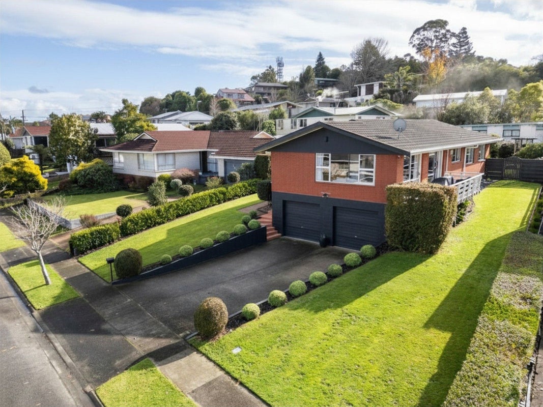 38 Glamis Avenue, Dinsdale, Hamilton - Carousel 1