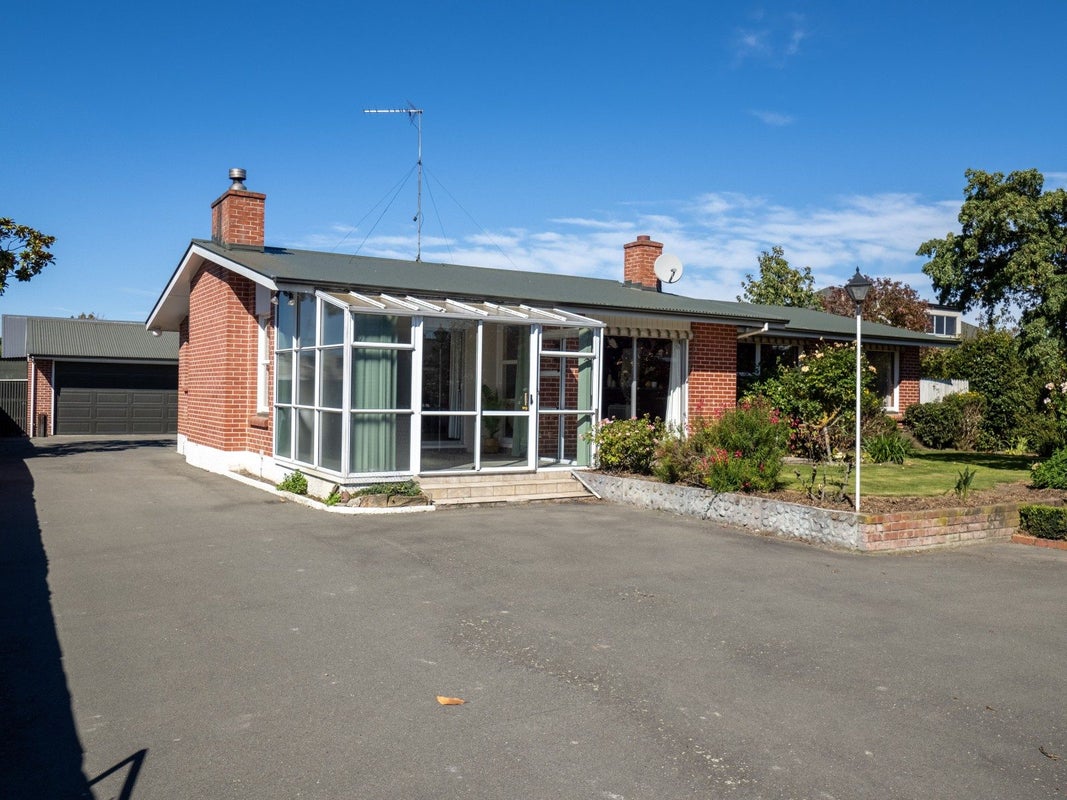 758 East Street, Netherby, Ashburton - Carousel 1