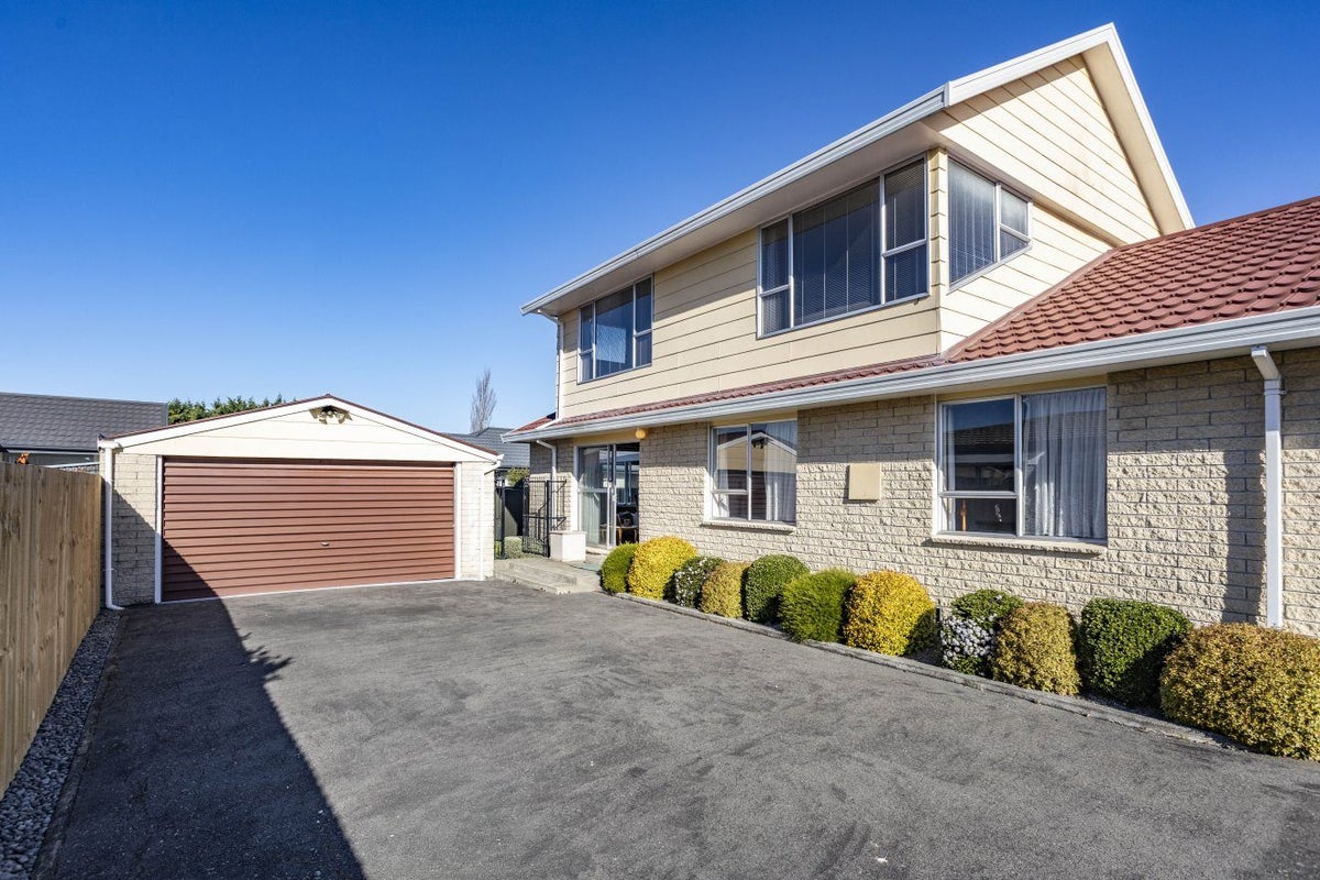 2/17 Nyoli Street, Northcote, Christchurch - Carousel 1