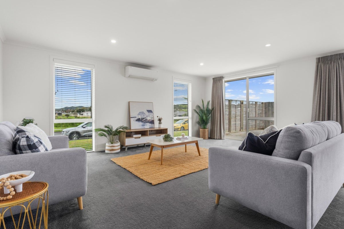 1 Ohau Crescent, Tikipunga, Whangarei - Carousel 2