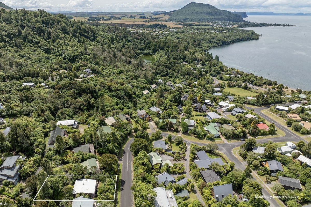 33 Hauraki Terrace, Pukawa Bay, Turangi - Carousel 25