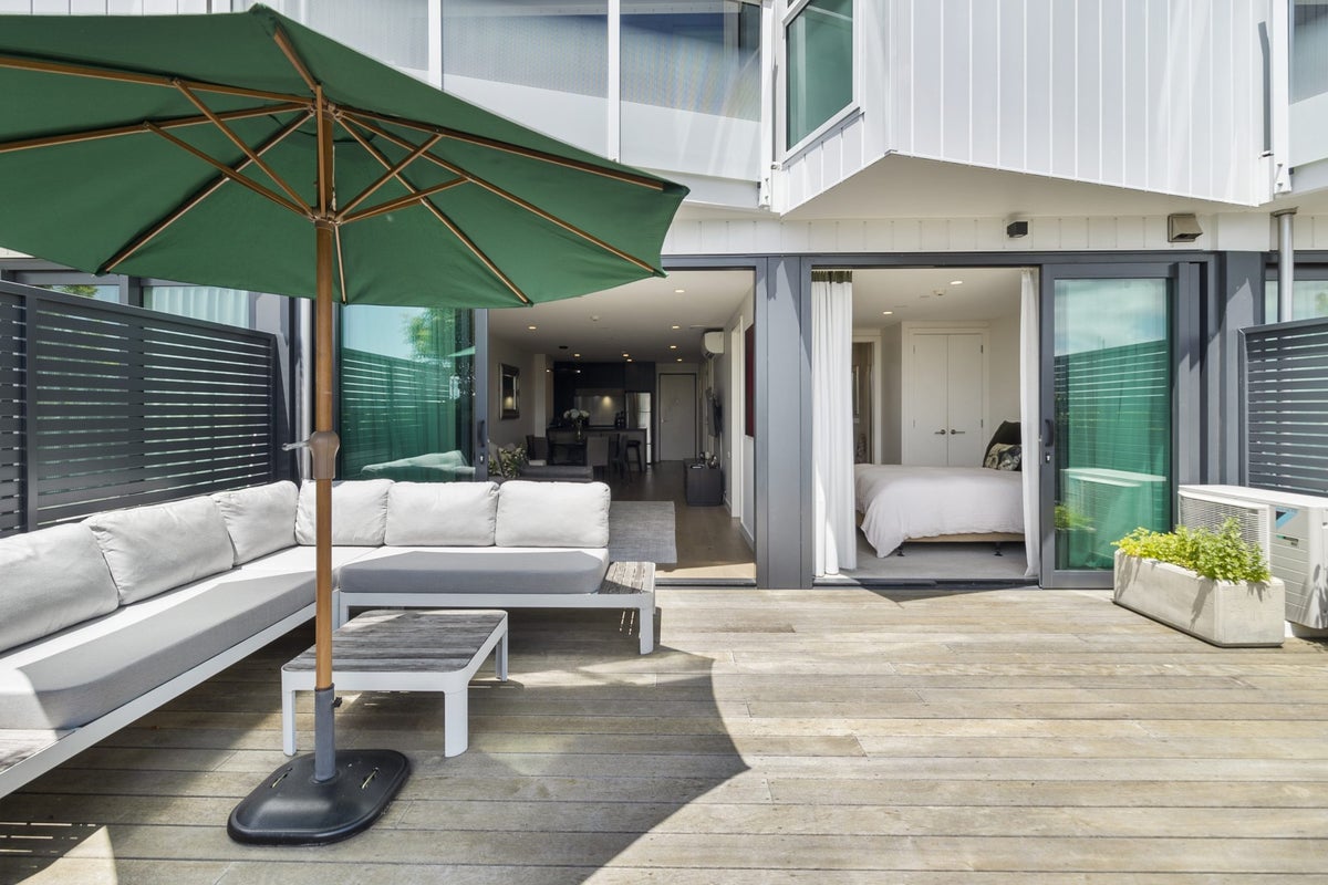 106/64 Great South Road, Remuera, Auckland - Carousel 2