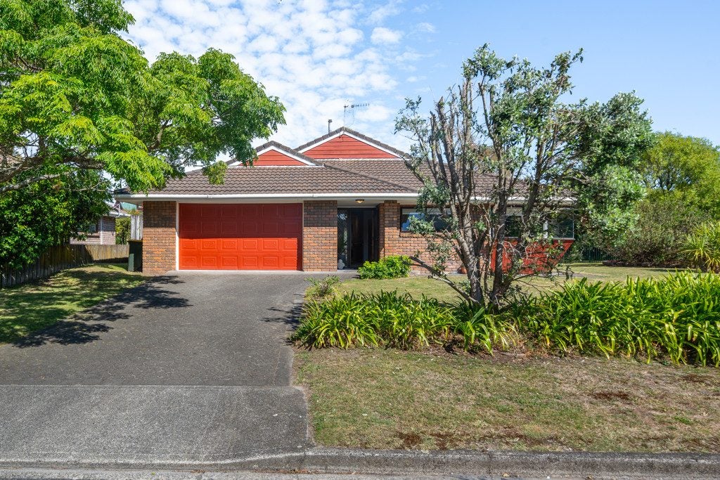 35 Chilton Drive, Paraparaumu - Carousel 16