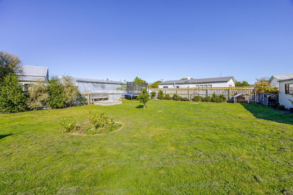8 Russell Street, Otane - Carousel 17