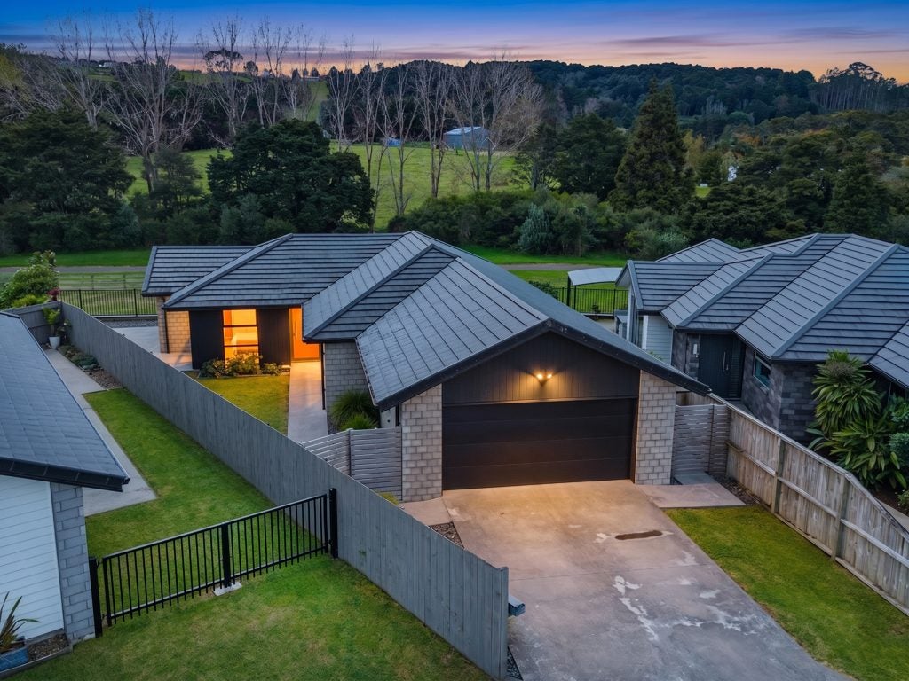 15 Tanner Place, Kamo, Whangarei - Carousel 15