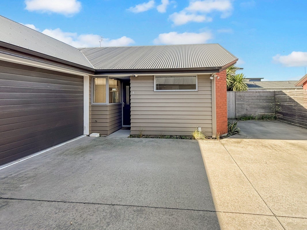 5/190 Lincoln Road, Addington, Christchurch - Carousel 1