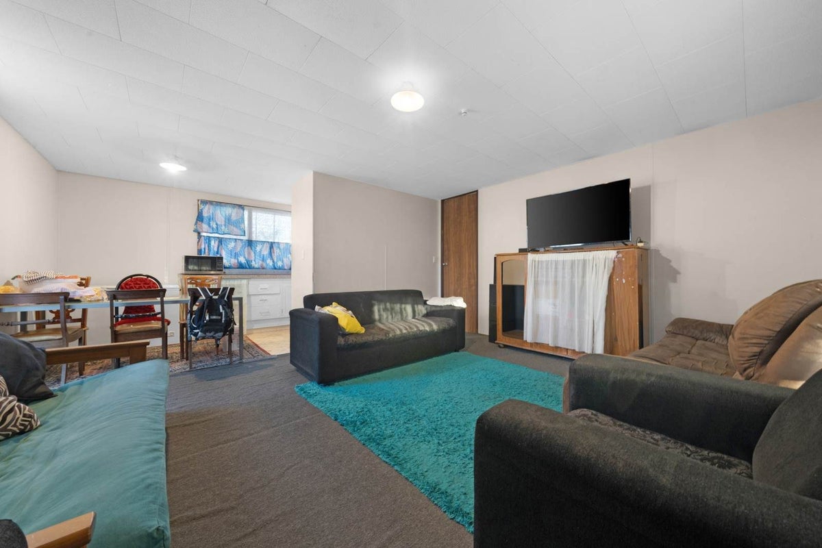 2/28 Nearco Street, Randwick Park, Auckland - Carousel 2