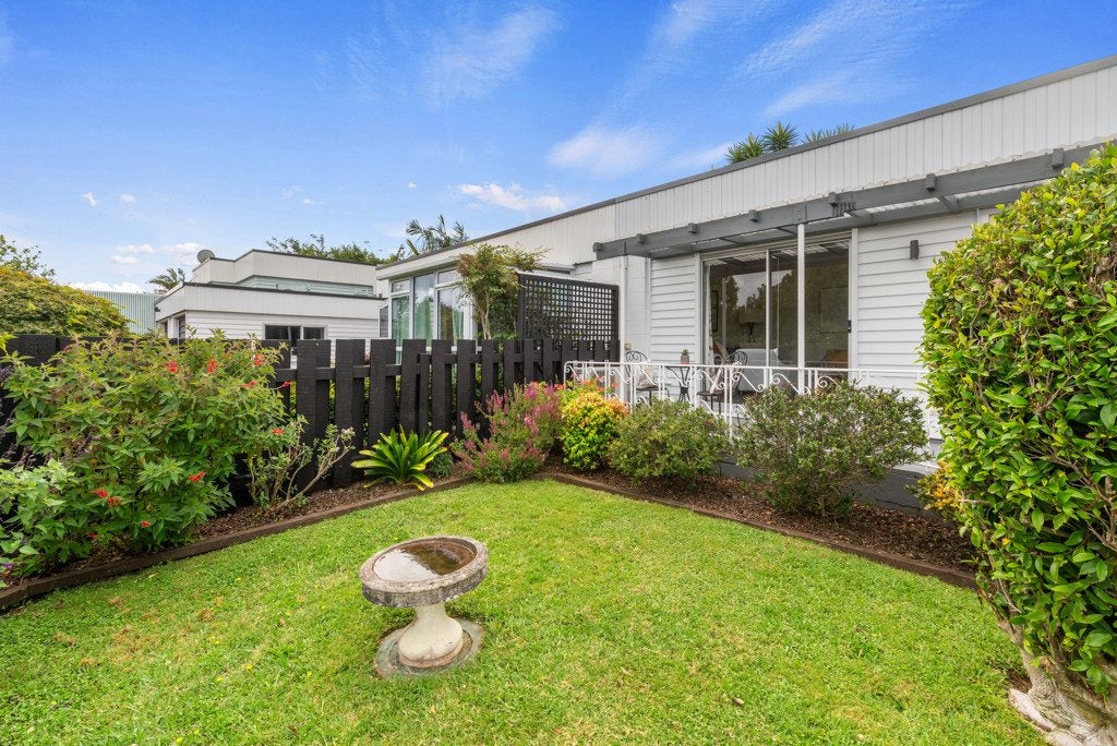 17 Newcastle Terrace, Mount Albert, Auckland - Carousel 20