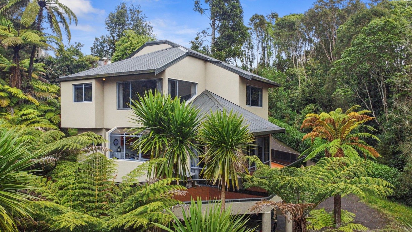 43A Clements Crescent, Queenwood, Hamilton - Carousel 1