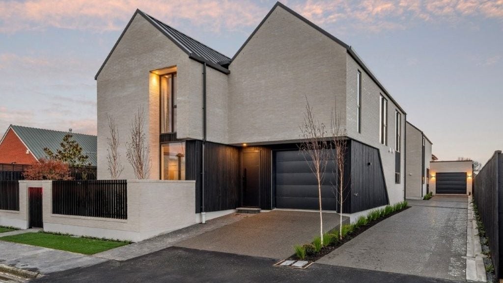 4/34 Gordon Avenue, St Albans, Christchurch - Carousel 1