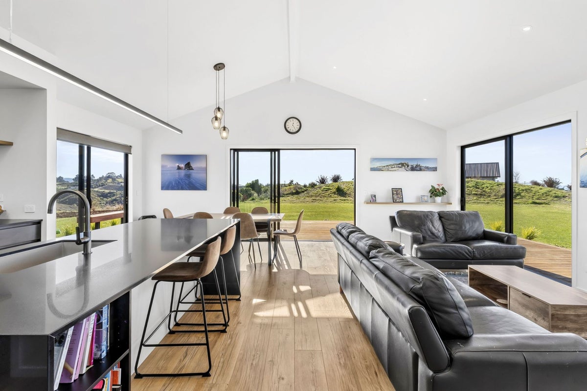 254 Stringer Road, Upper Moutere, Tasman - Carousel 2