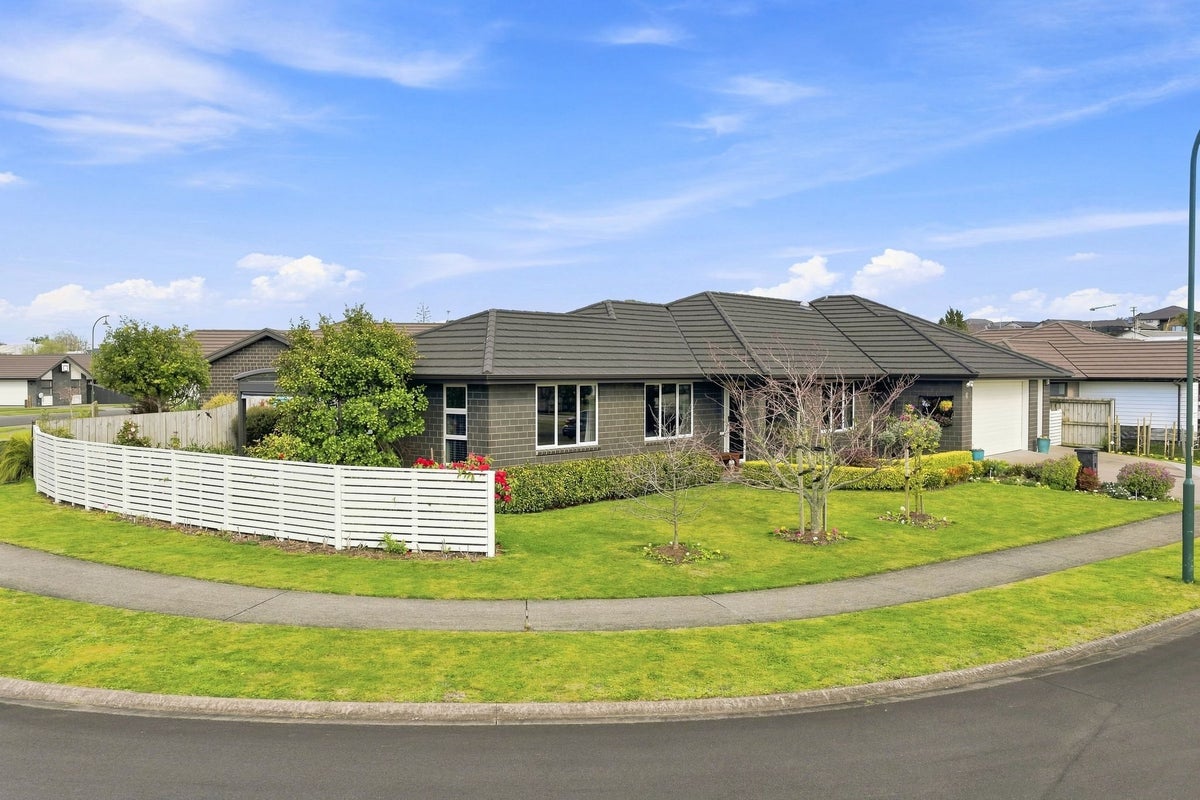47 Pamela Christine Road, Patumahoe, Pukekohe - Carousel 1