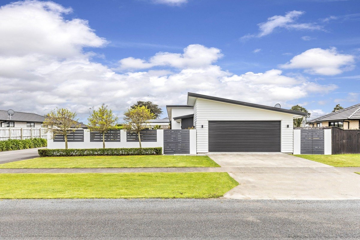 21 Smith Street, Lepperton, New Plymouth - Carousel 1