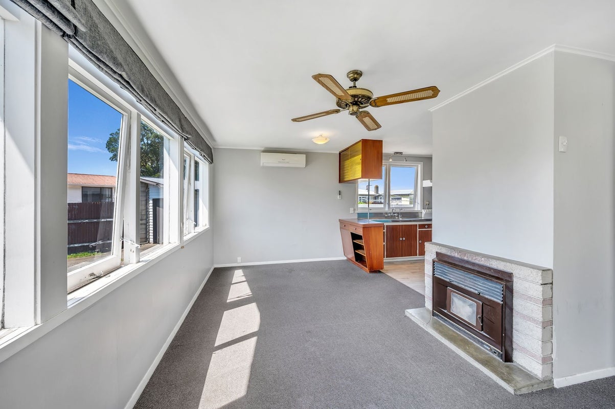 47A Geddis Avenue, Maraenui, Napier - Carousel 2