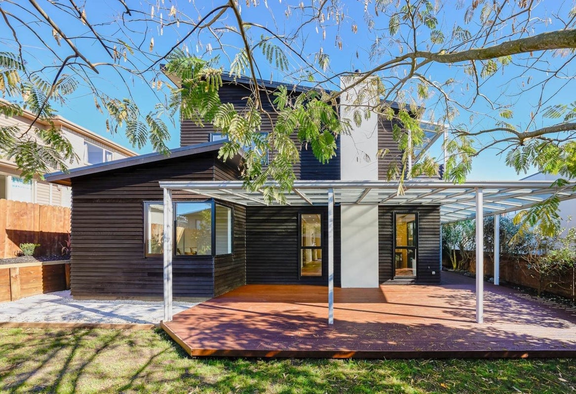 80 Medallion Drive, Oteha, Auckland - Carousel 2