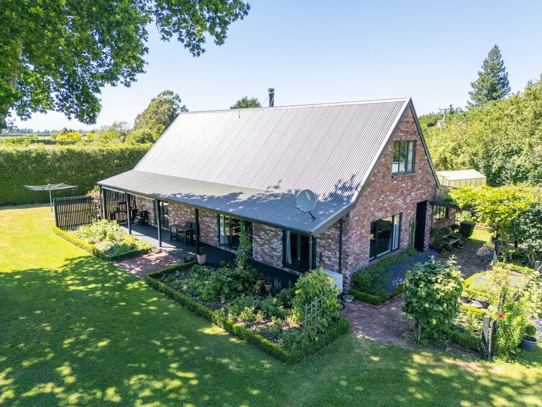 1644 North Eyre Road, West Eyreton, Rangiora - Carousel 1