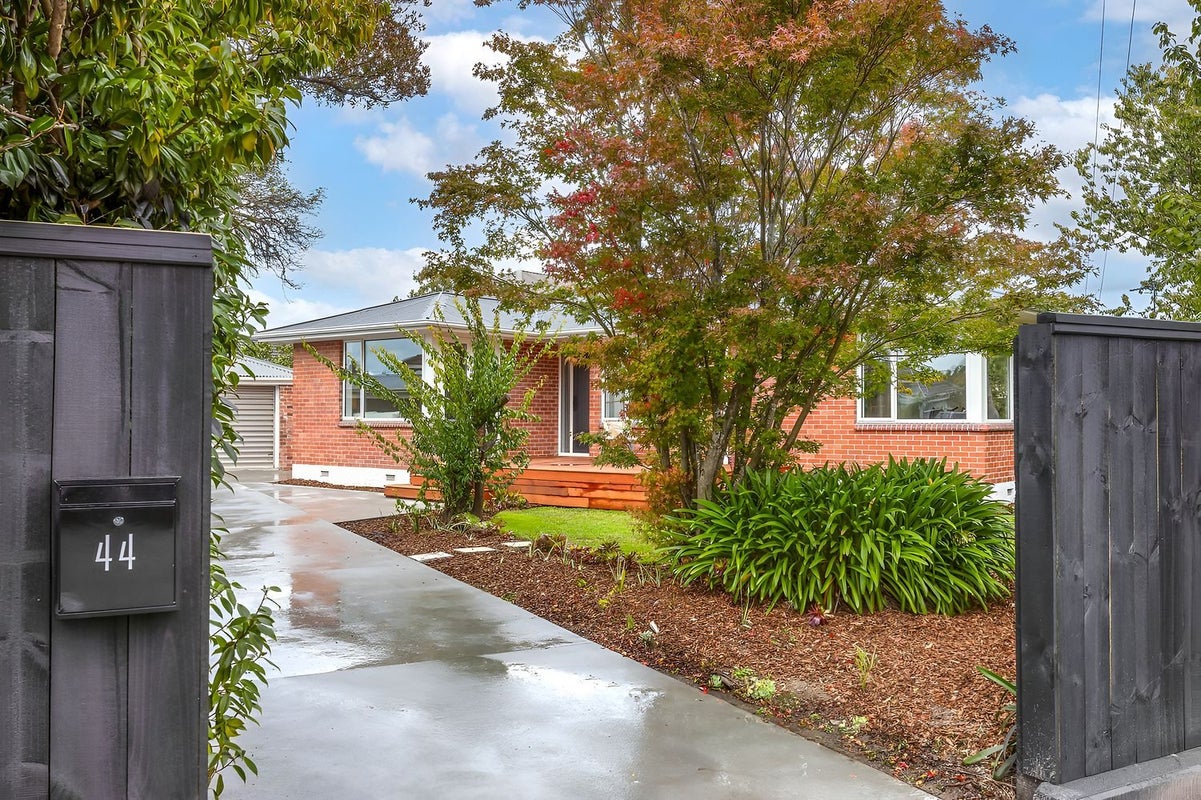 44 Flower Street, Bryndwr, Christchurch City, Canterbury - Carousel 1