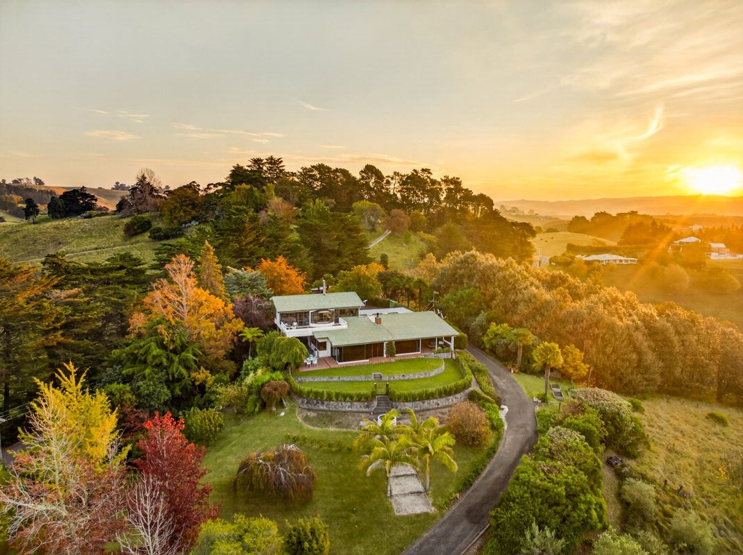 79 PORAITI ROAD, Napier, Hawkes Bay - Carousel 1