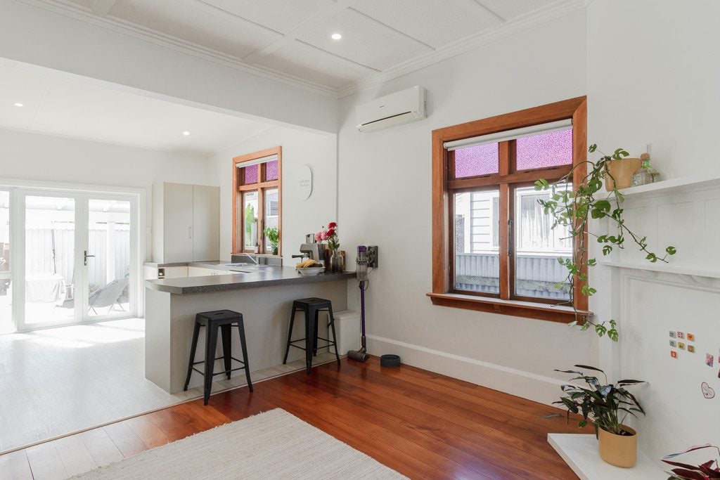 99 Nelson Crescent, Napier South, Napier - Carousel 2