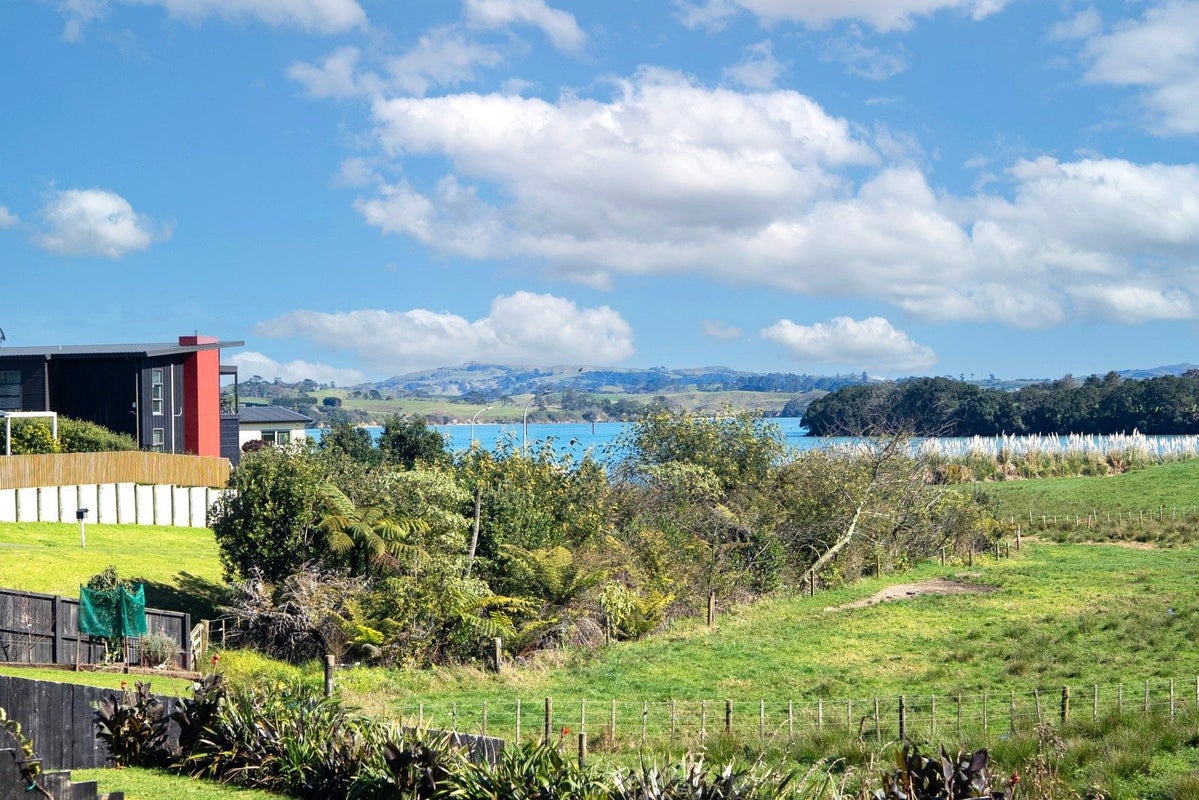 6C Goble Road, Pukekohe - Carousel 2
