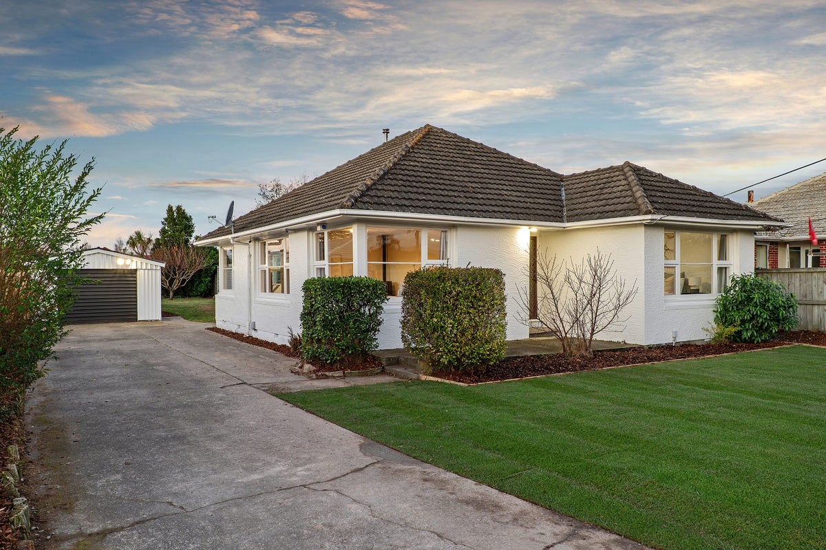221 Breezes Road, Aranui, Christchurch - Carousel 19