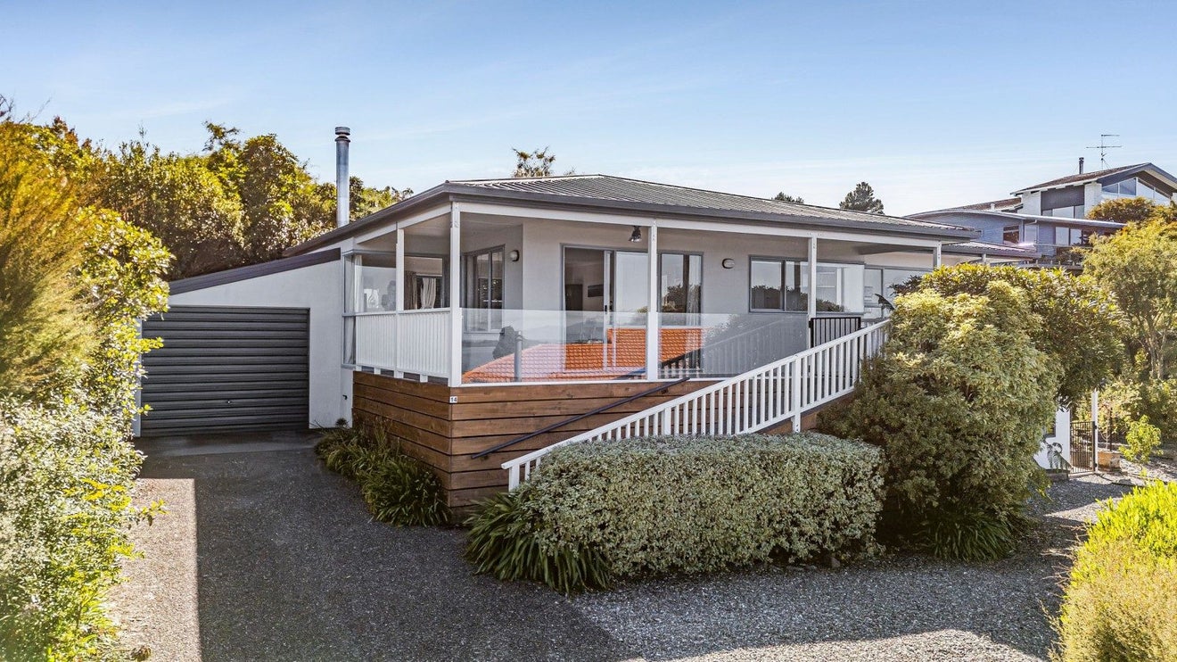 14 Tapu Place, Kaiteriteri, Motueka - Carousel 1