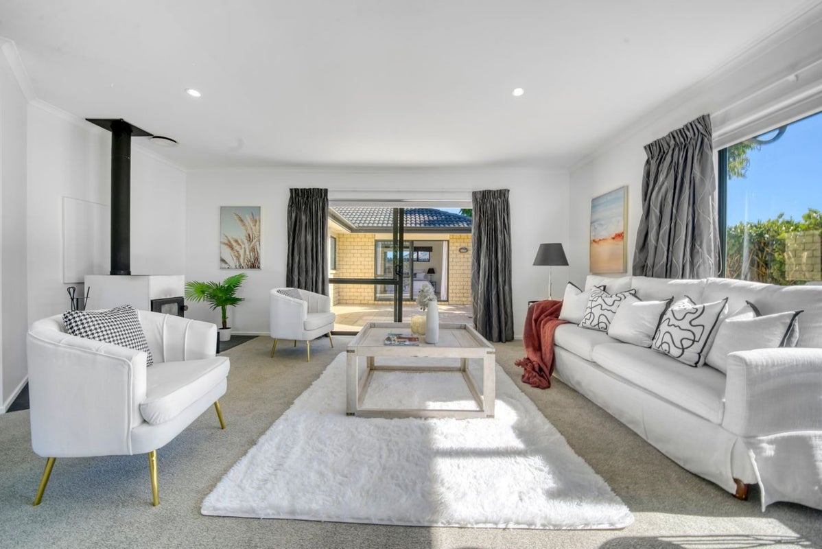 22 Ranchod Terrace, Pukekohe, Pukekohe - Carousel 2