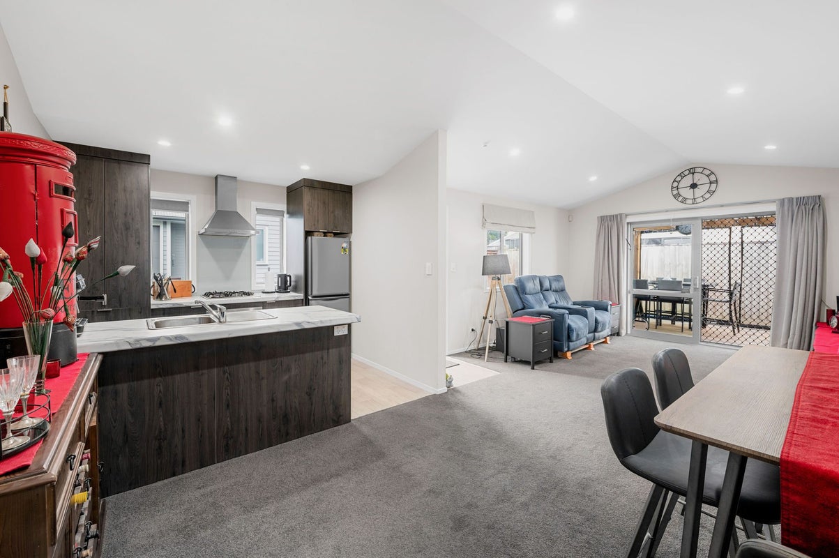 133 Forest Lake Road, Forest Lake, Hamilton - Carousel 2