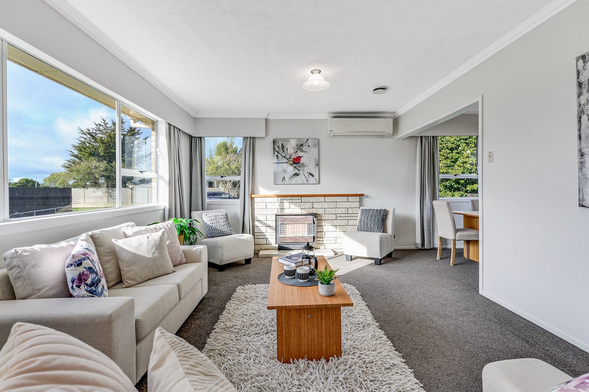 44 Dalton Crescent, Dinsdale, Hamilton - Carousel 2