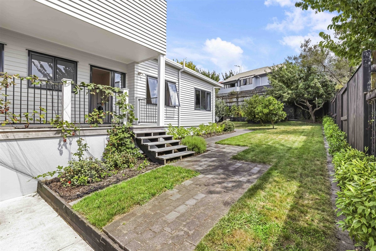 2A Burn-Murdoch Street, St Andrews, Hamilton - Carousel 19