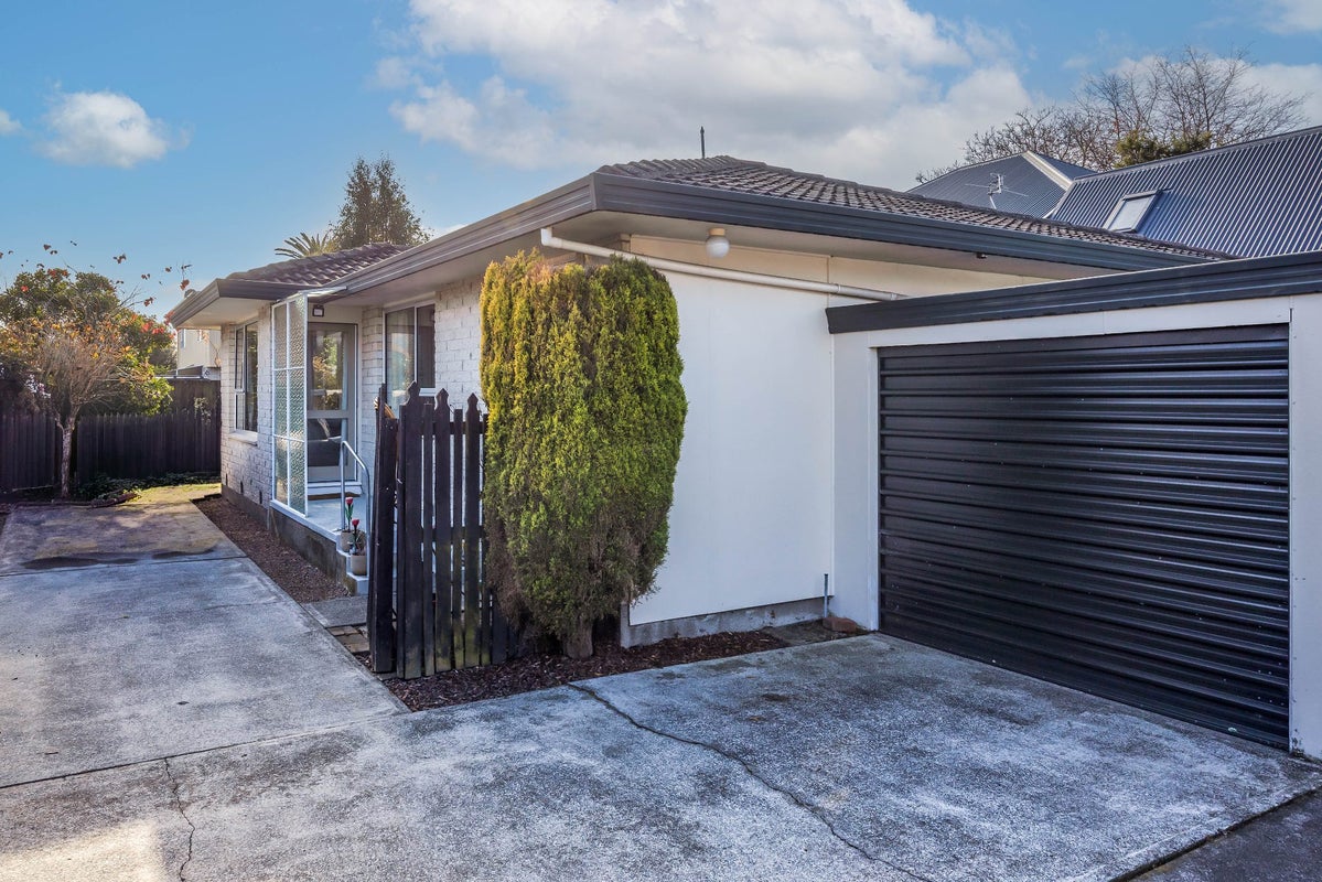 2/19 Boon Street, Sydenham, Christchurch - Carousel 1