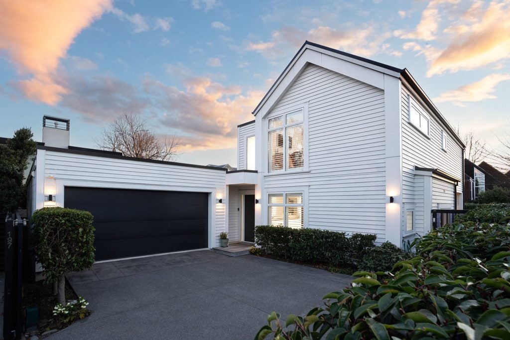 195 Fendalton Road, FENDALTON, CHRISTCHURCH - Carousel 16