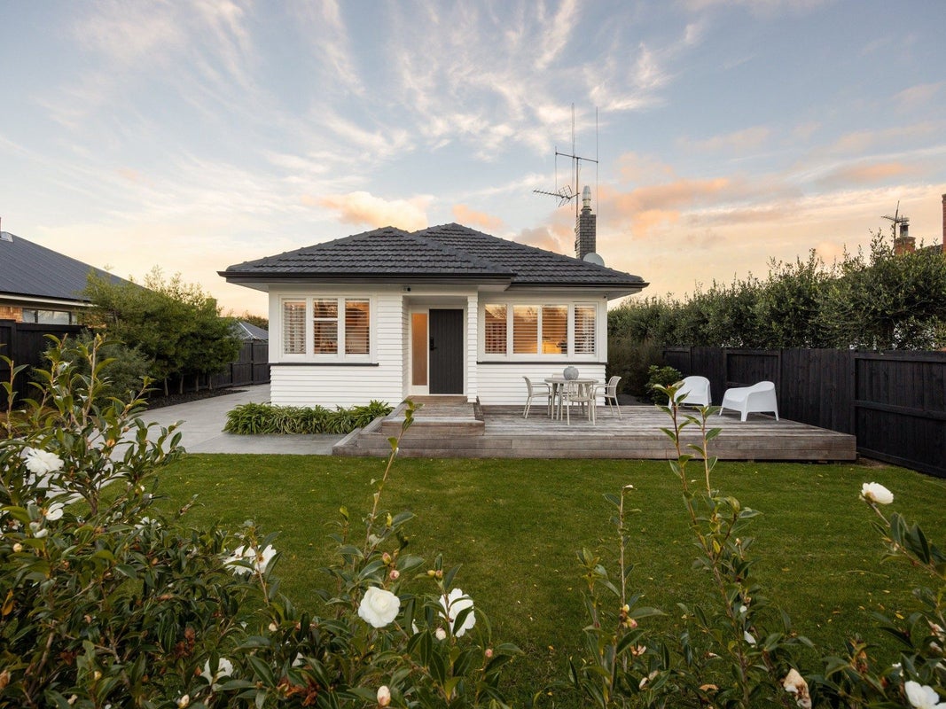 120 Brookfield Street, Hamilton East, Hamilton - Carousel 1