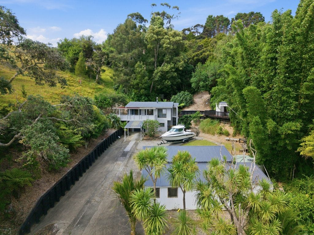 5 Okura Bay Road, Totara North, Kaeo - Carousel 1