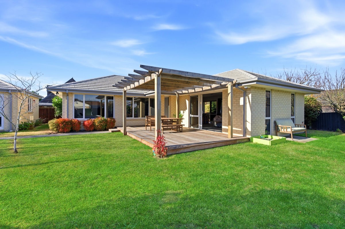24 Glenconnor Place, Burwood, Christchurch - Carousel 1